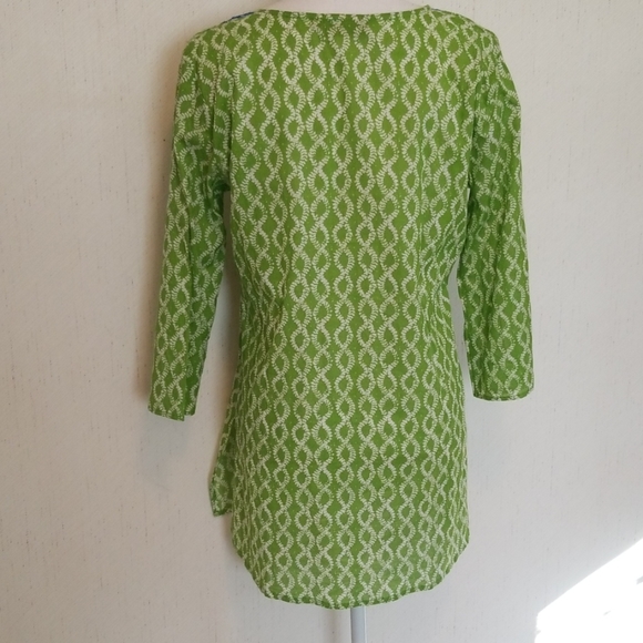 A30 - Rock Flower Paper 3/4" sleeve tunic - Picture 3 of 6
